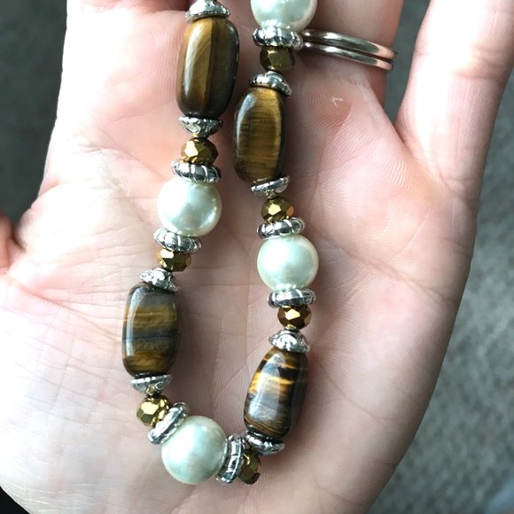 Genuine Tiger's Eye Stones and Glass Pearl Necklace - Picture 2 of 5